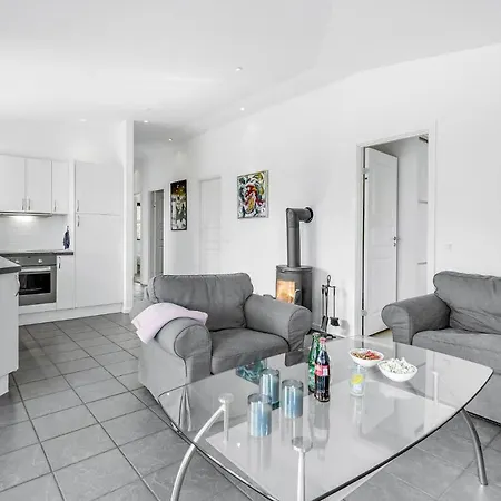 Gorgeous In With Kitchen